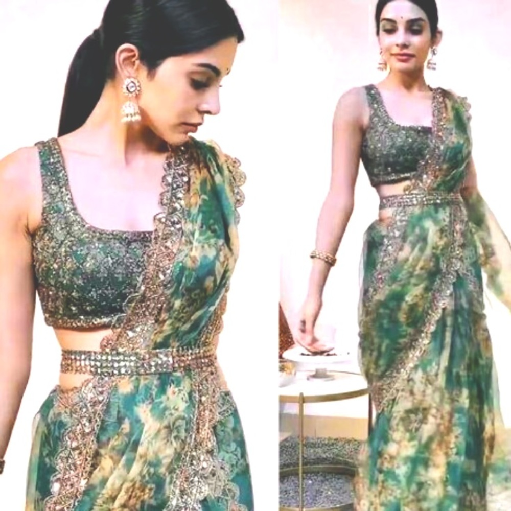 Beautiful Teal/ Green/ Blue Lehenga Set with Embellished Blouse and Belt!